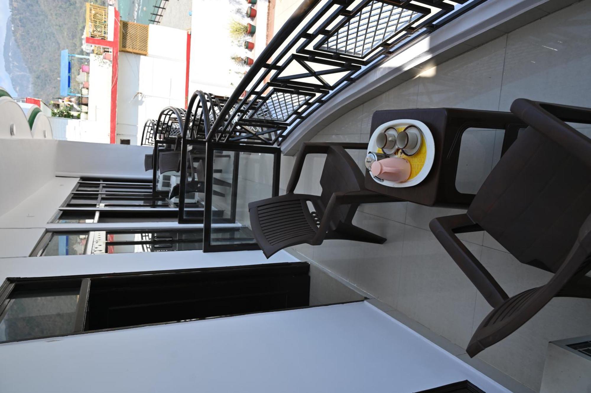 Hotel Prasanna Inn Rishīkesh Dış mekan fotoğraf