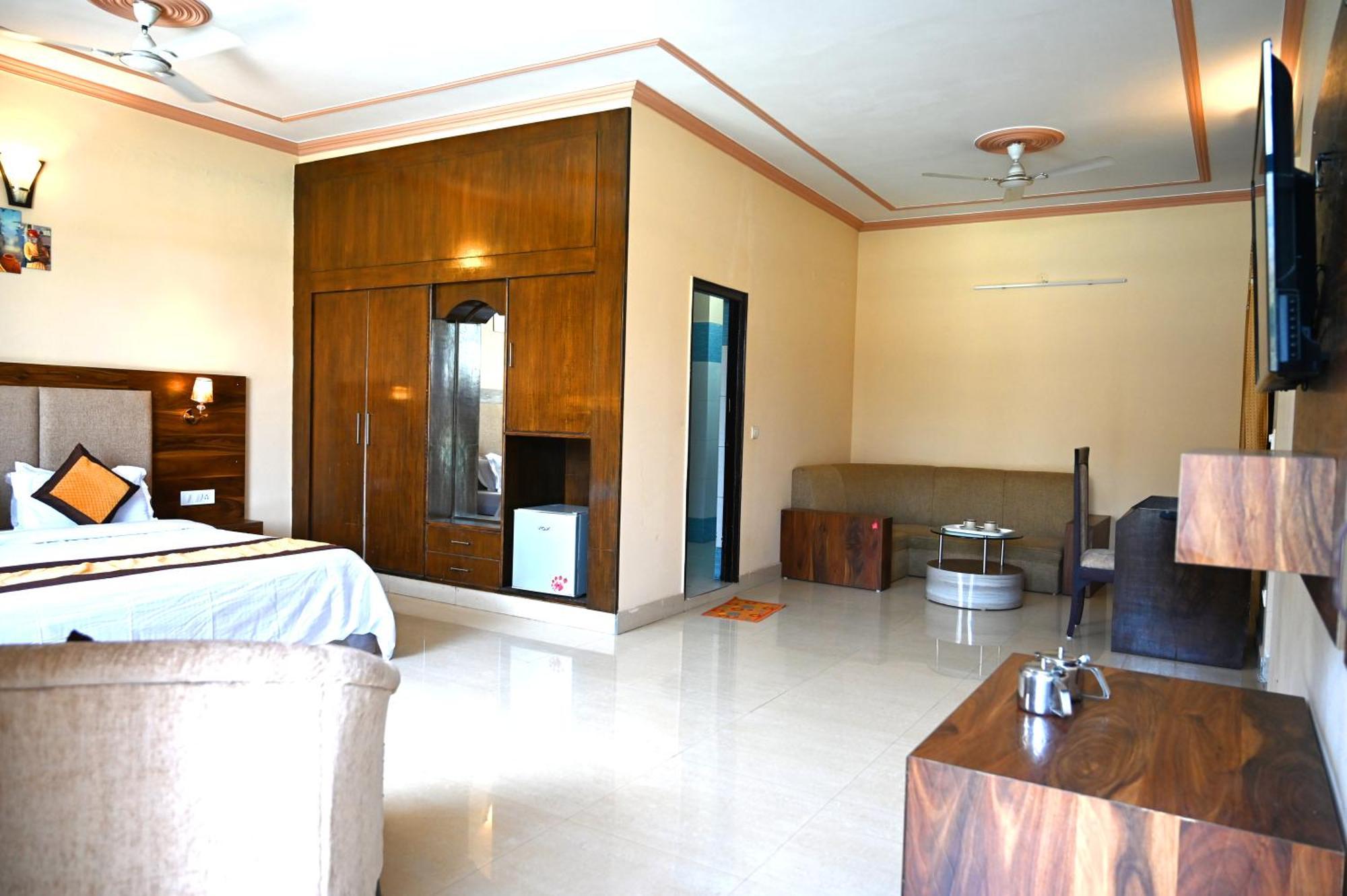 Hotel Prasanna Inn Rishīkesh Dış mekan fotoğraf